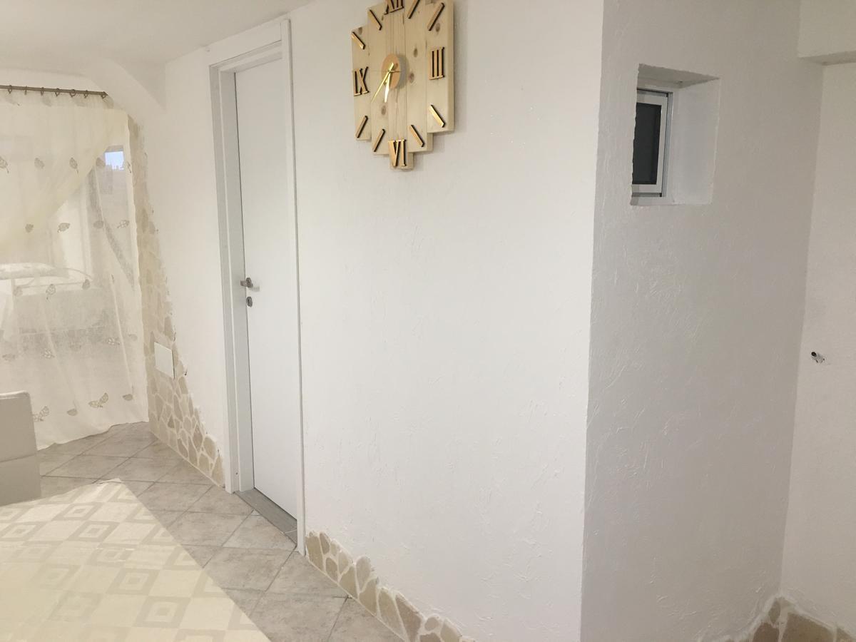 26 Suite Home Ostuni Bagian luar foto