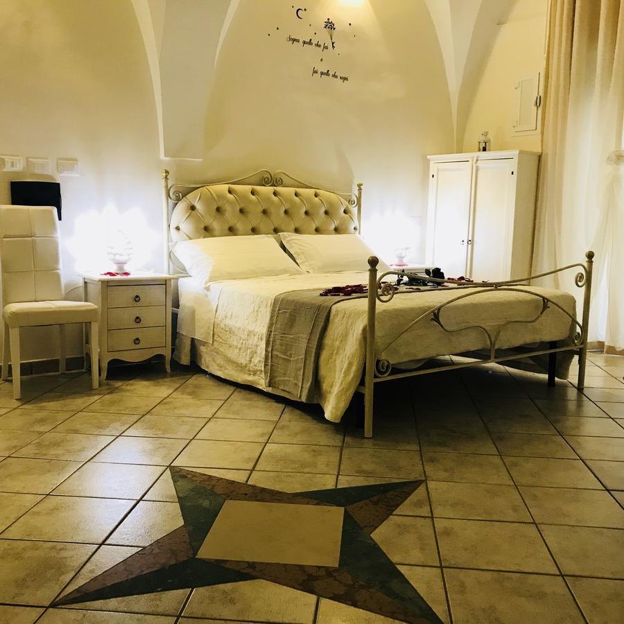 26 Suite Home Ostuni Bagian luar foto