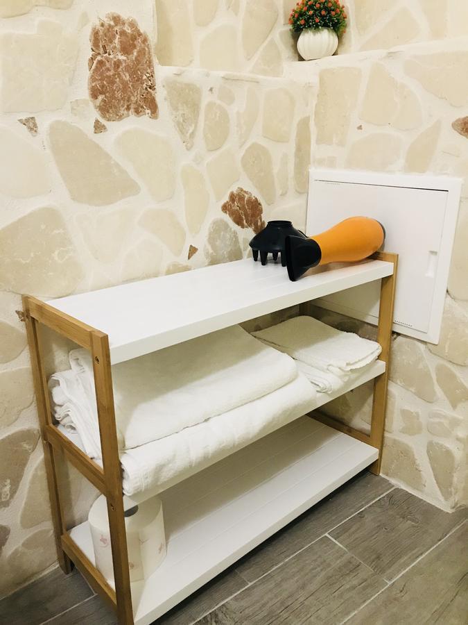 26 Suite Home Ostuni Bagian luar foto